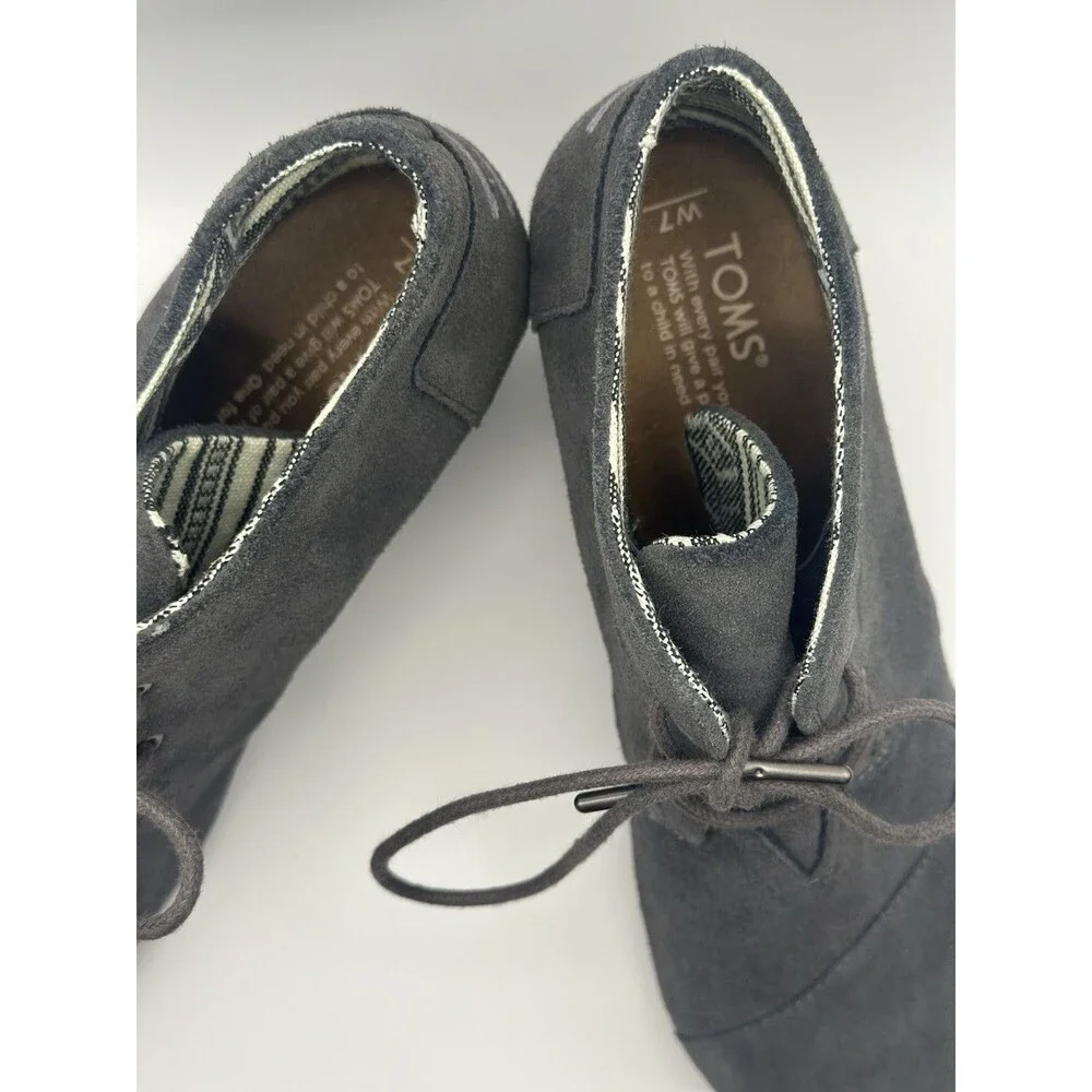 Toms Women’s 7 Suede Boot Forged Iron Gray Desert Wedge Kala Wedge Bootie